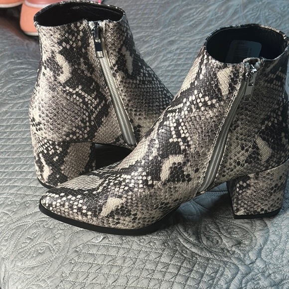 Madden Girl Black and White Snakeskin Ankle Boots - Picture 7 of 7